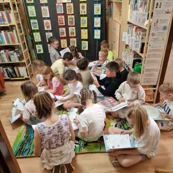 Messenger_creation_555B3731-79AE-4900-8272-F99E024DB024.jpeg