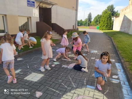 Wakacyjne spotkania z dziećmi z ZPO nr 2 w Filii nr 1 MBP